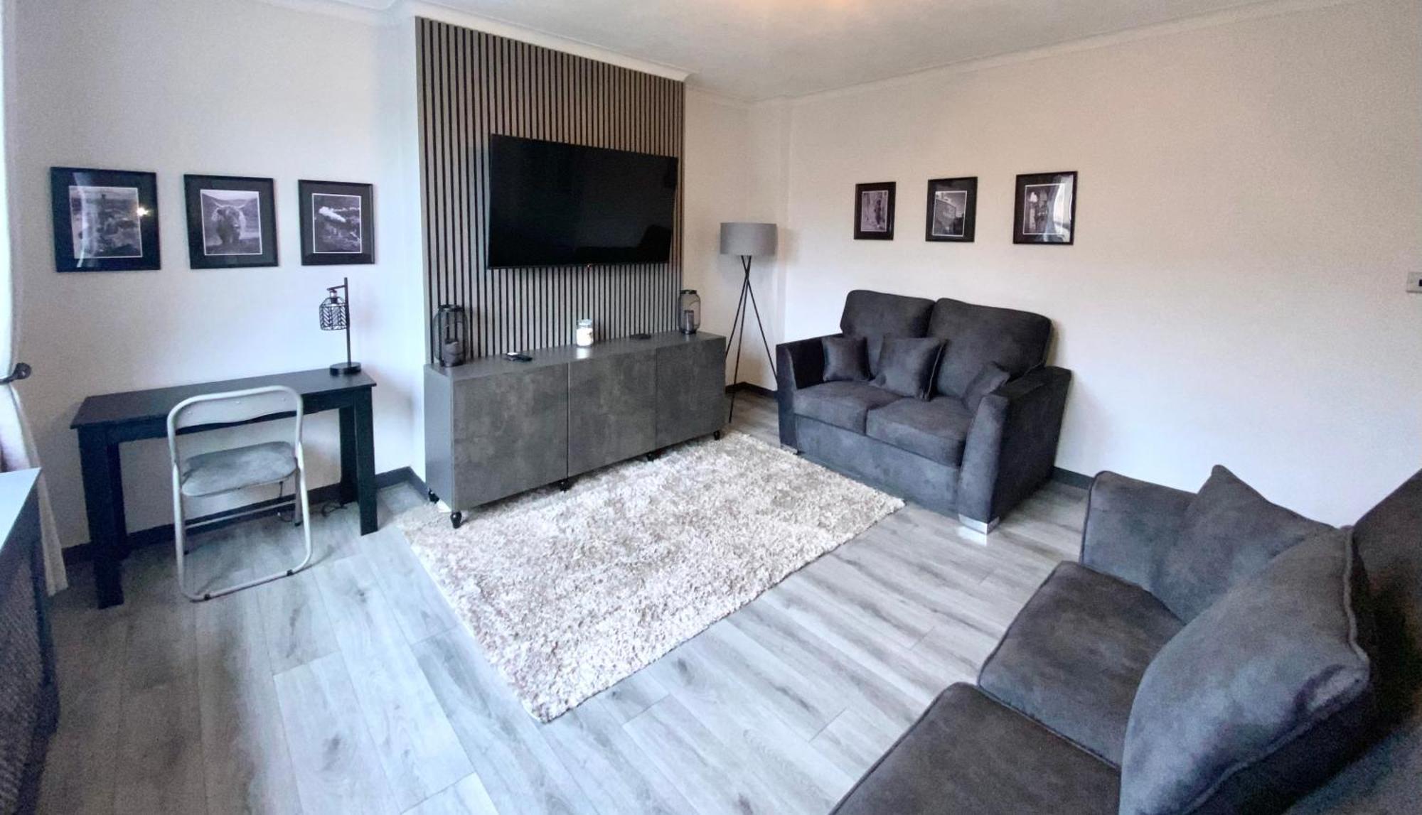 Glasgow Apartment Close To The Airport เรนฟริว ภายนอก รูปภาพ